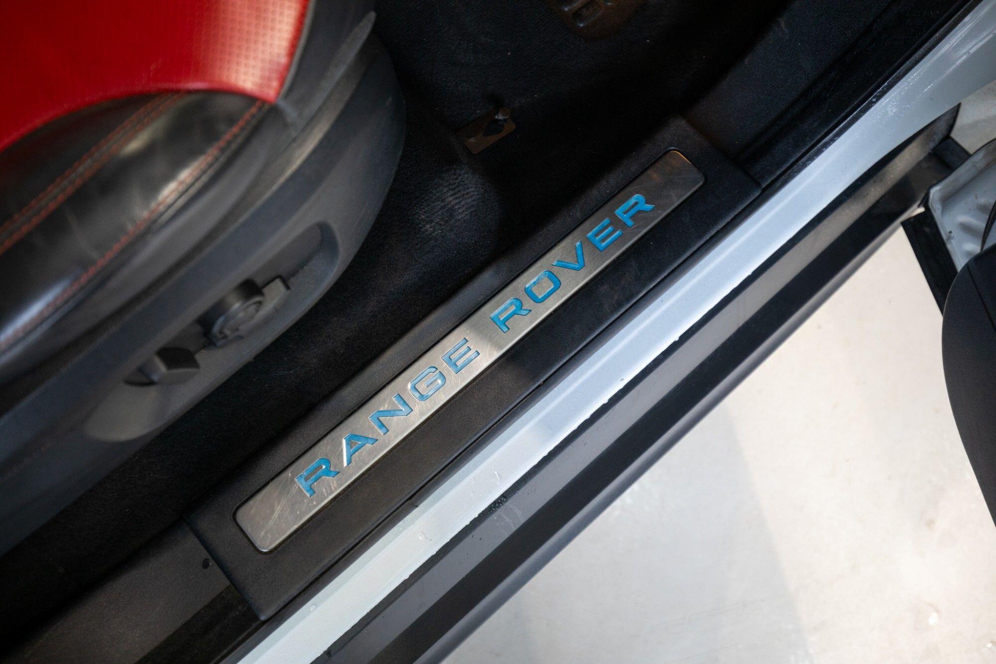 Land Rover Range Rover Evoque view 22