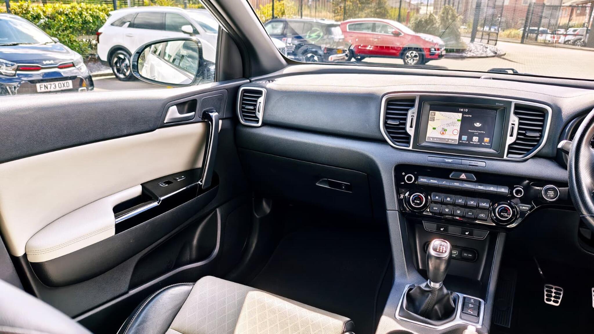 Kia Sportage view 16