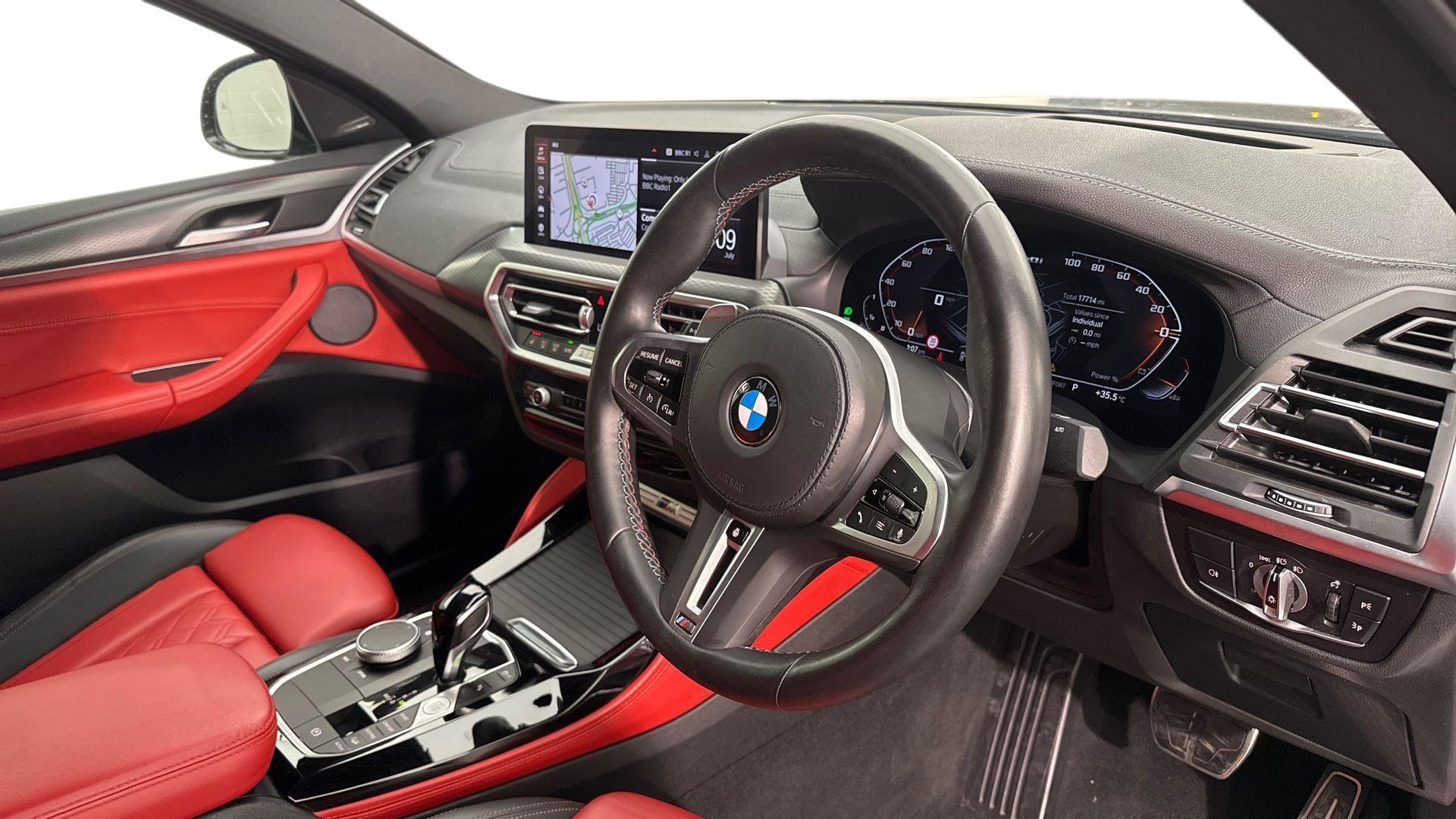 BMW X4 view 6