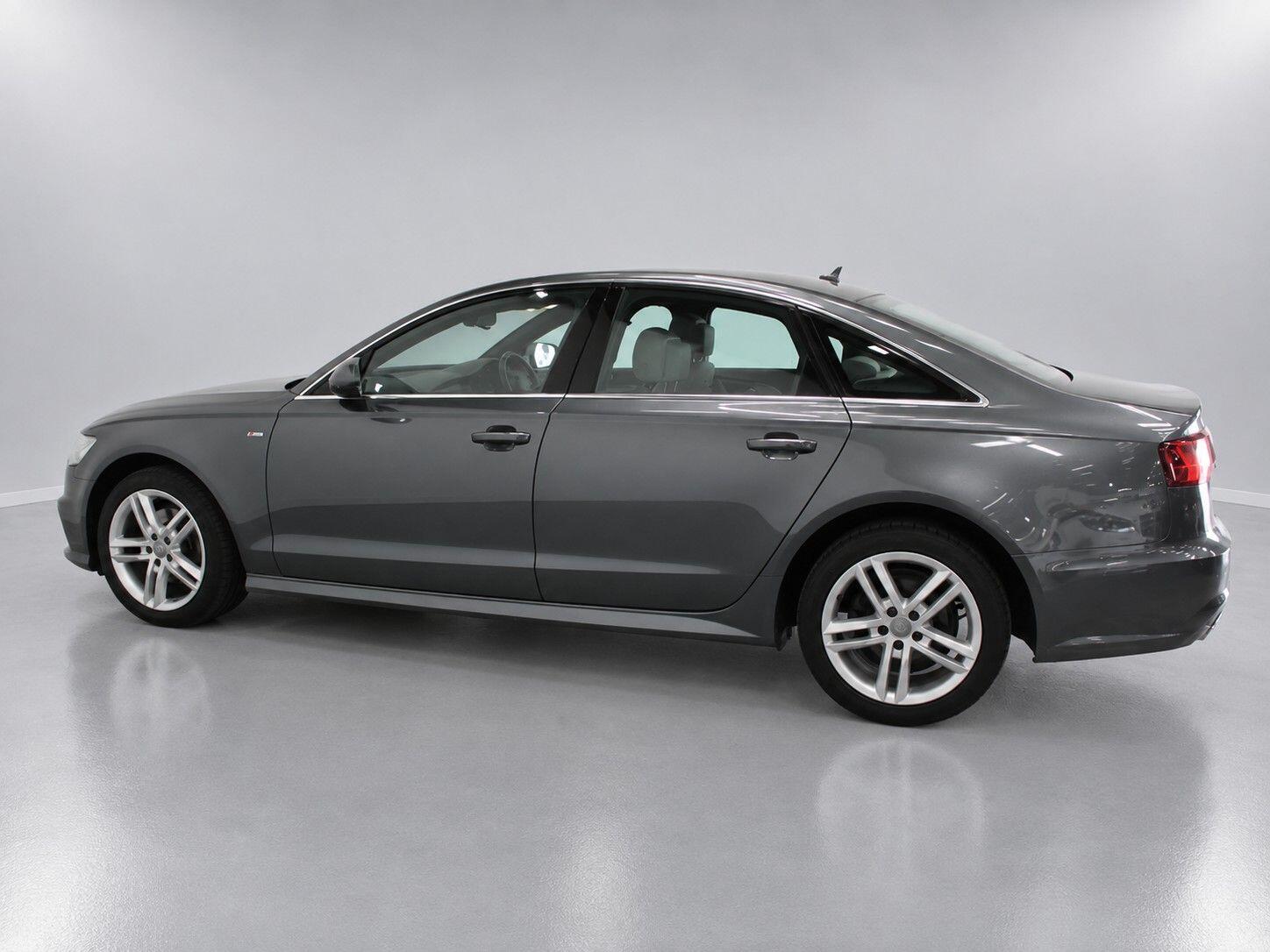 Audi A6 view 10