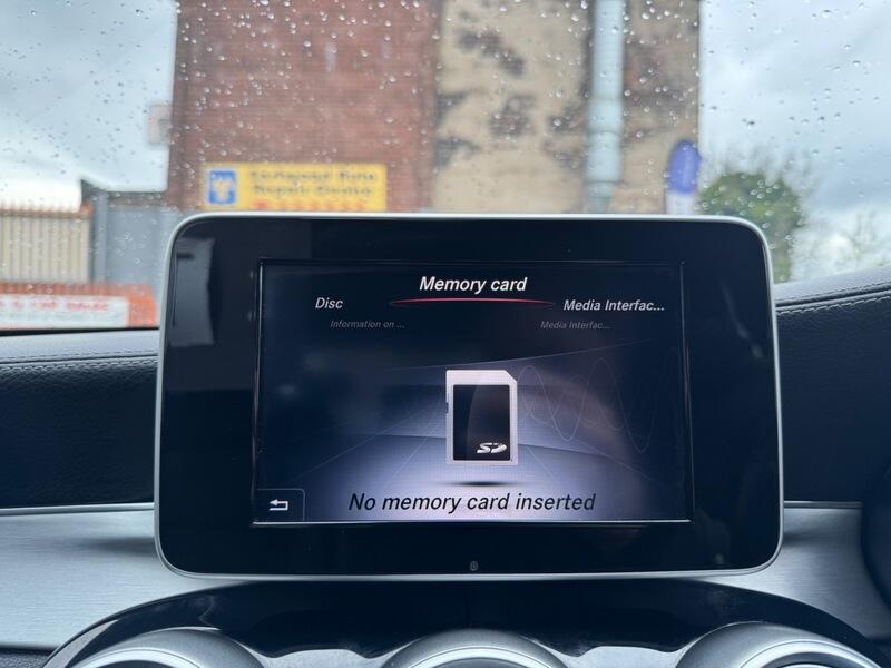 Mercedes-Benz C Class view 23