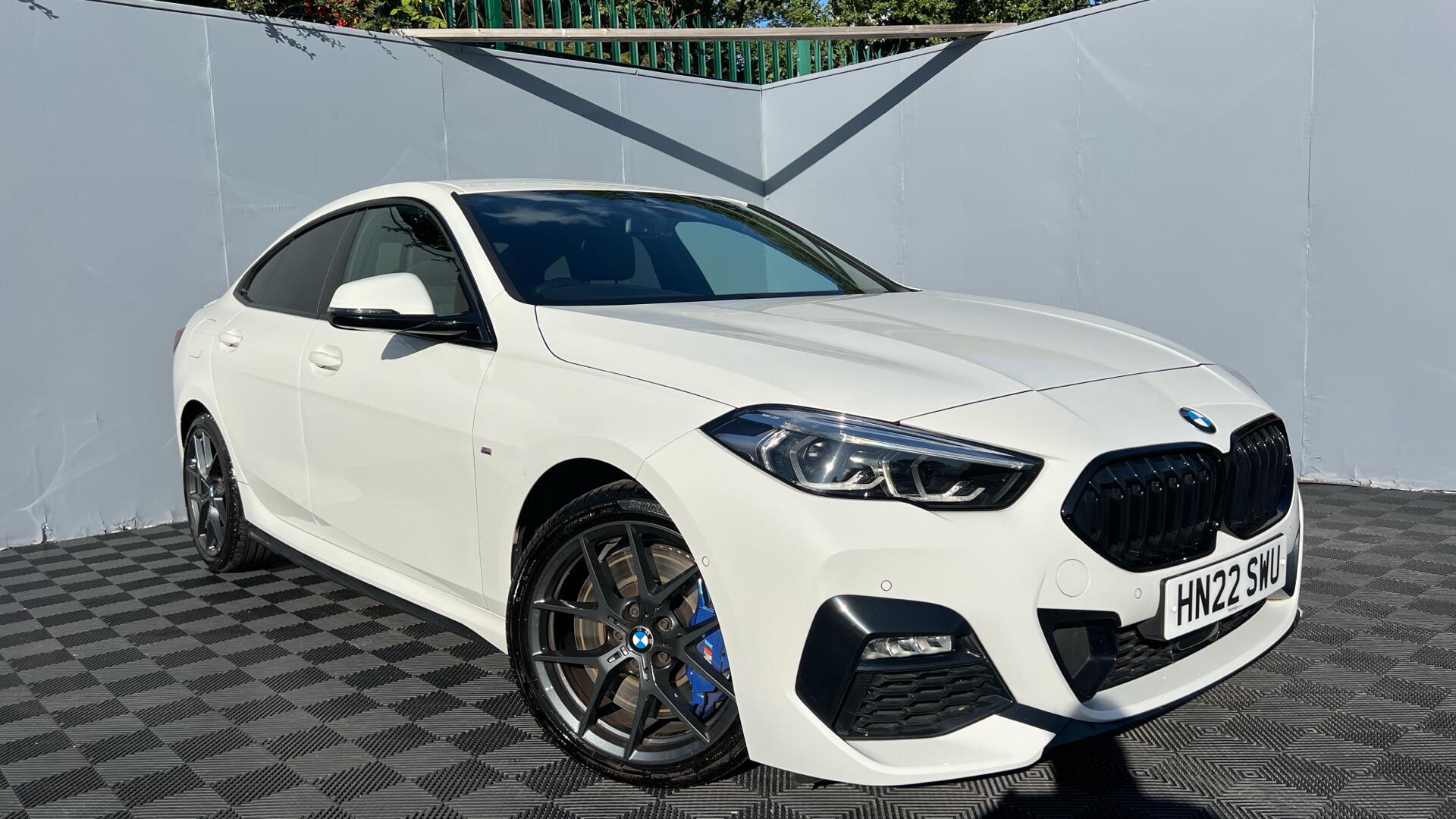 BMW 2 Series view 24