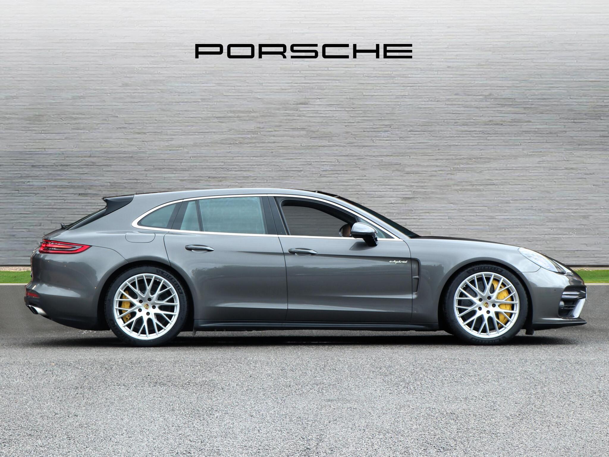 Porsche Panamera view 5