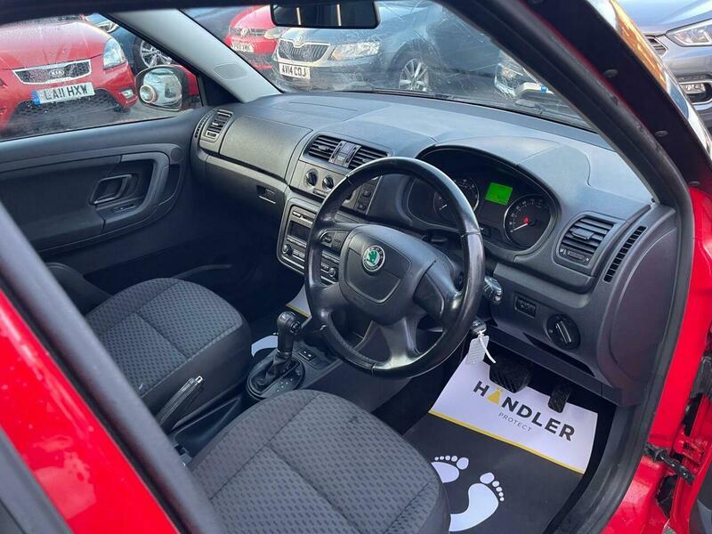 2010 Skoda Fabia image 22