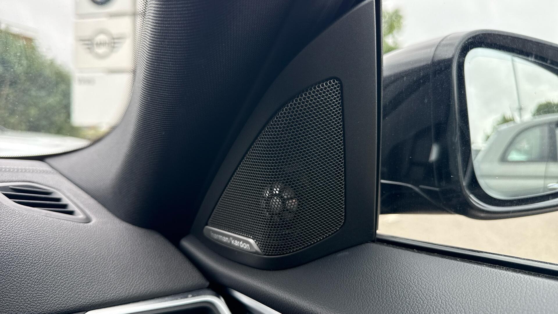 BMW i4 view 20