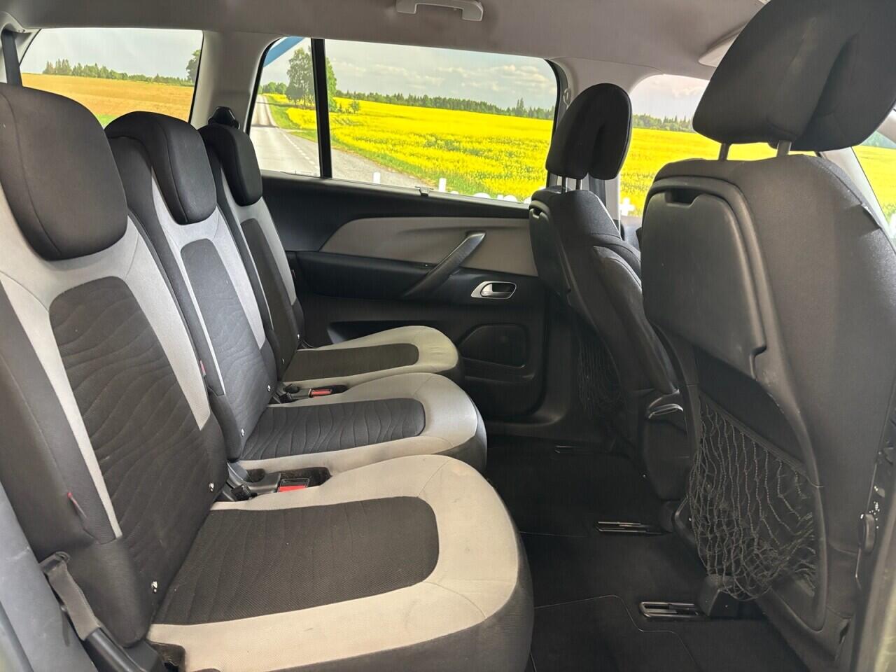Citroen Grand C4 Picasso view 20