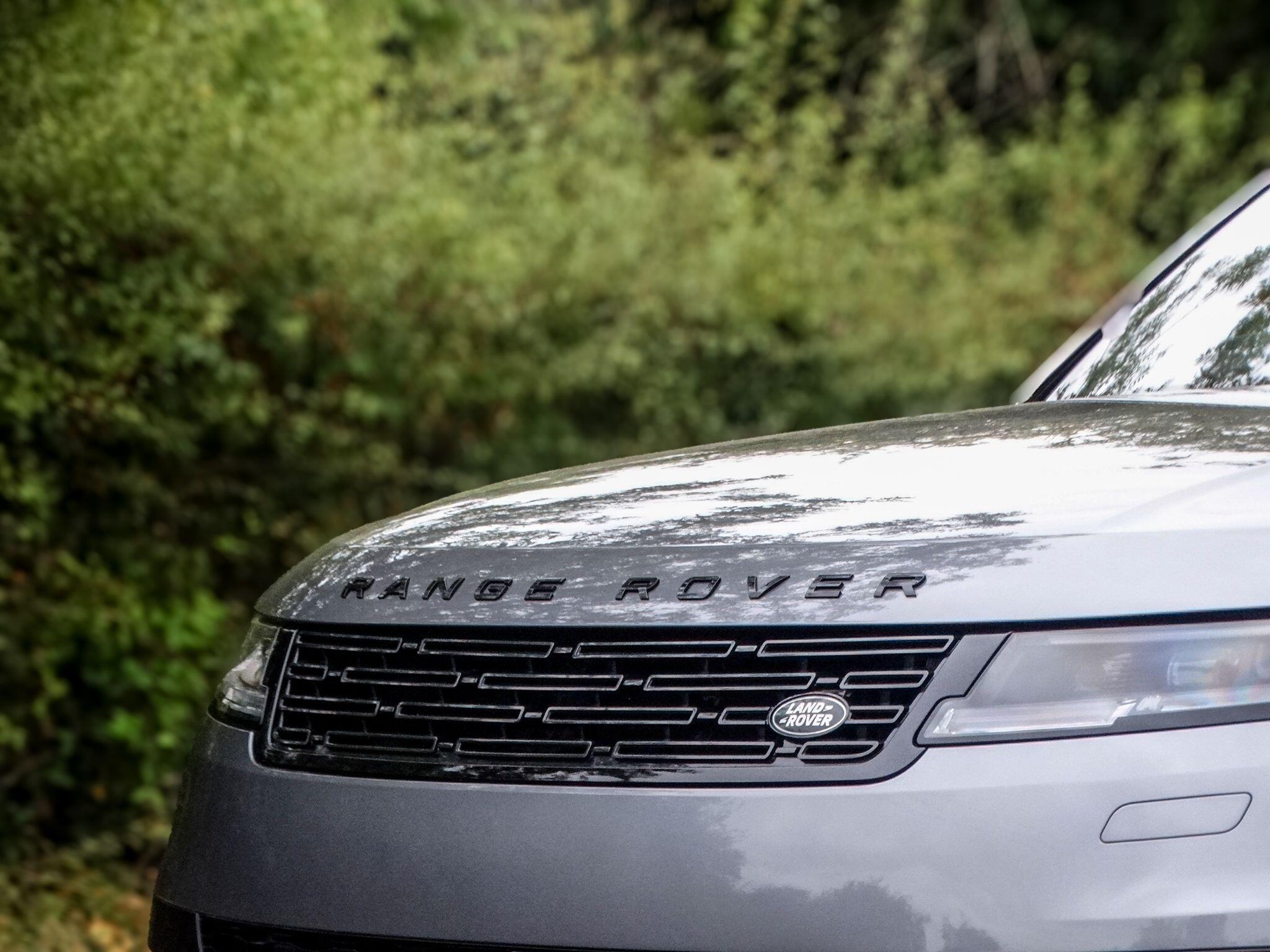 Land Rover Range Rover Sport view 9