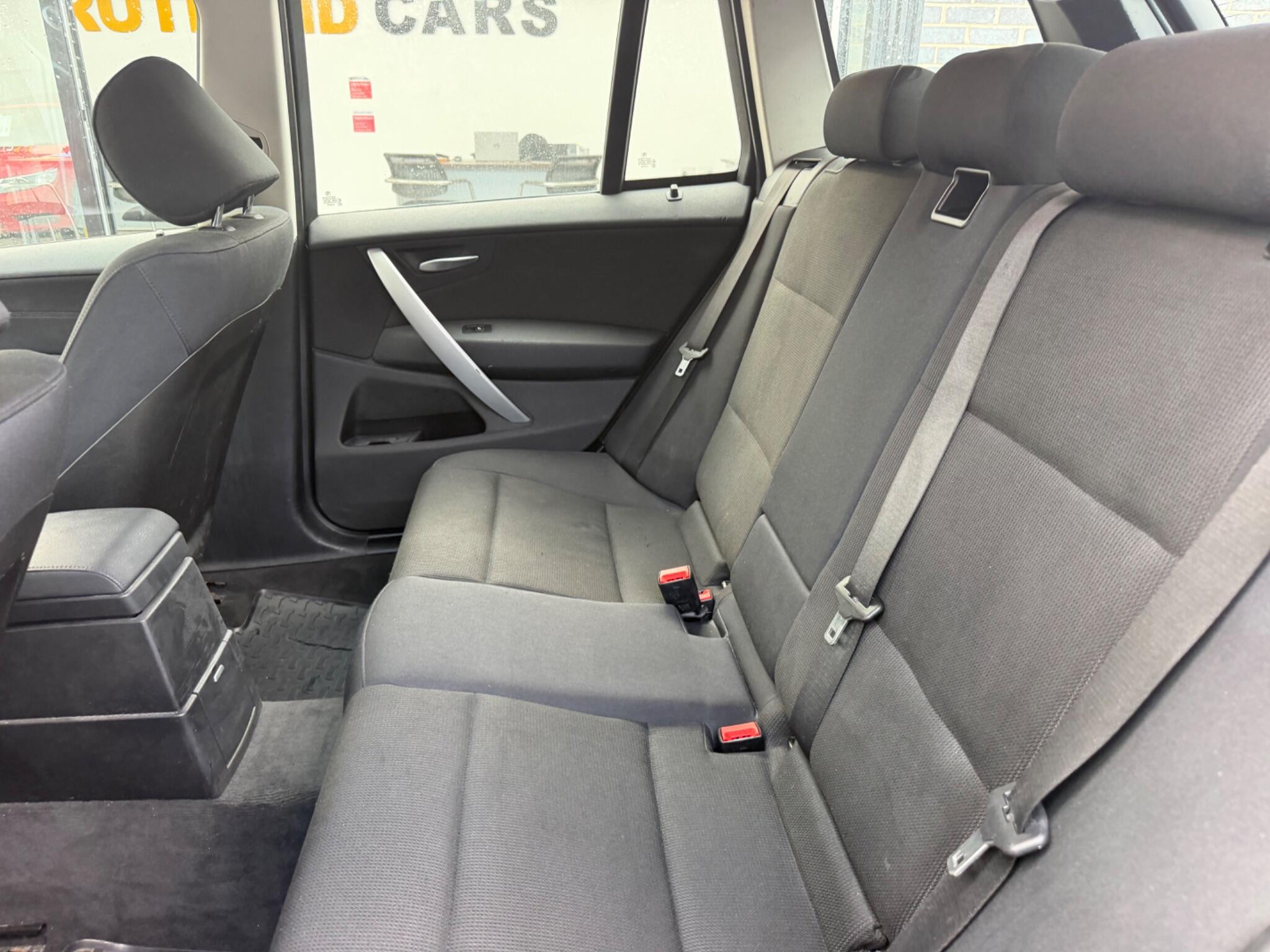 BMW X3 view 26