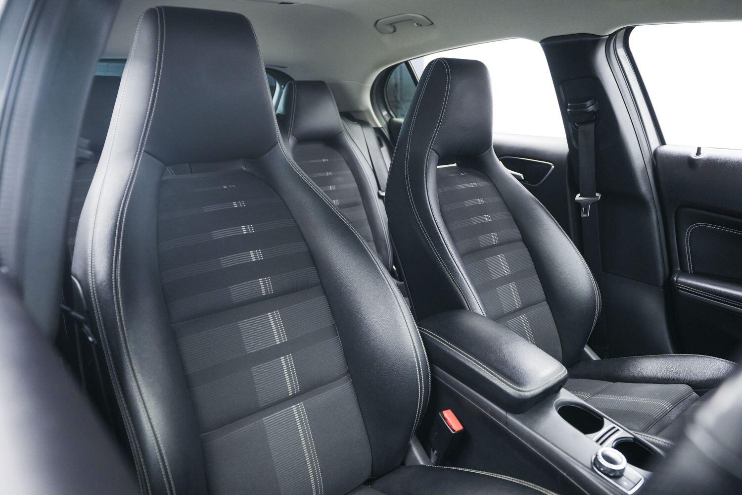 Mercedes-Benz Gla view 9