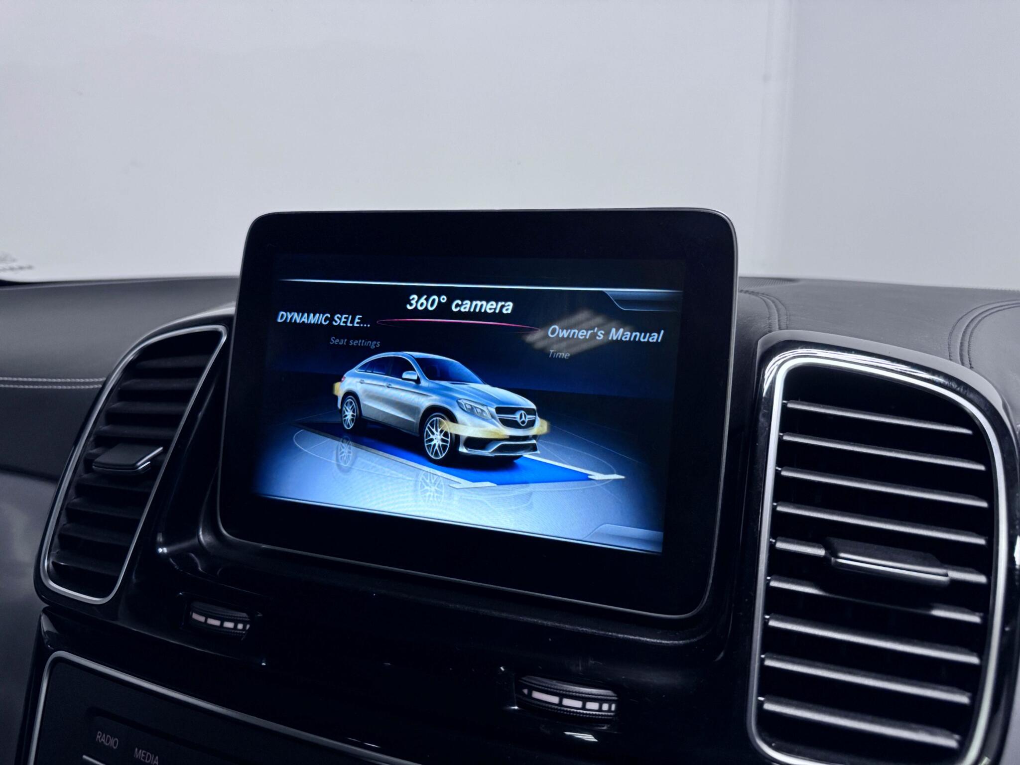 Mercedes-Benz Gle view 57