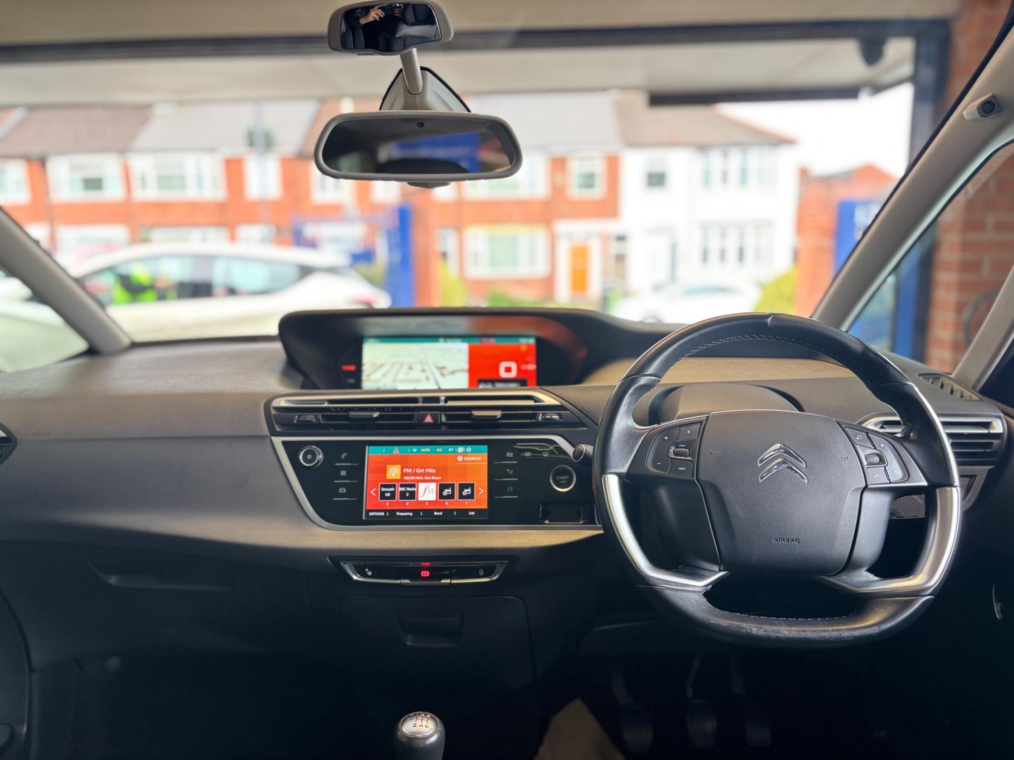 Citroen Grand C4 Picasso view 11