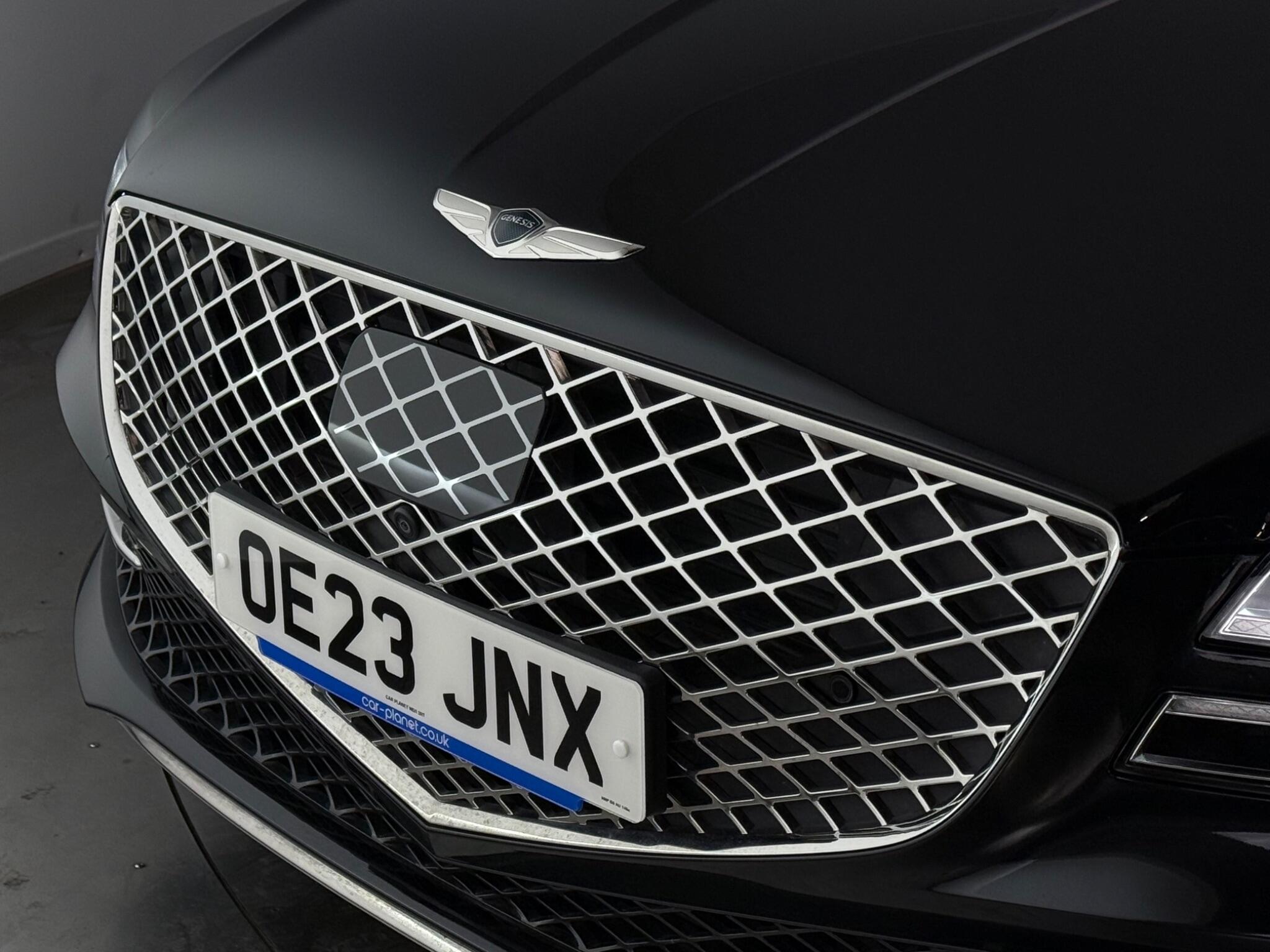Genesis G80 view 16
