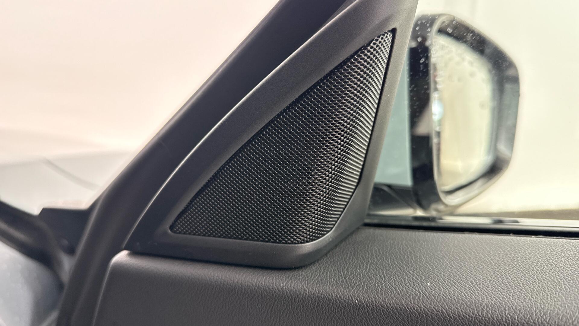 BMW 2 Series view 20