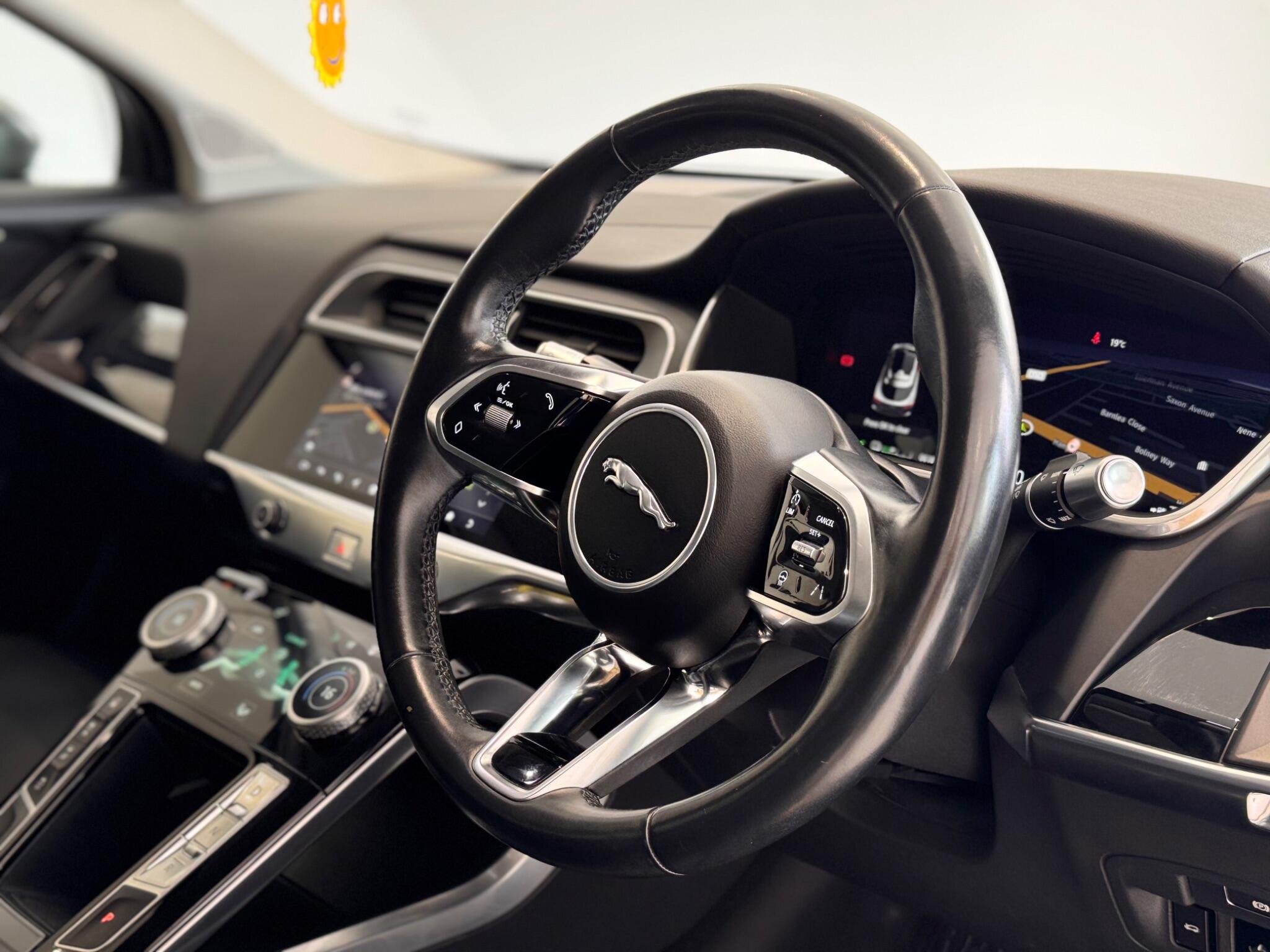 Jaguar I-Pace view 11