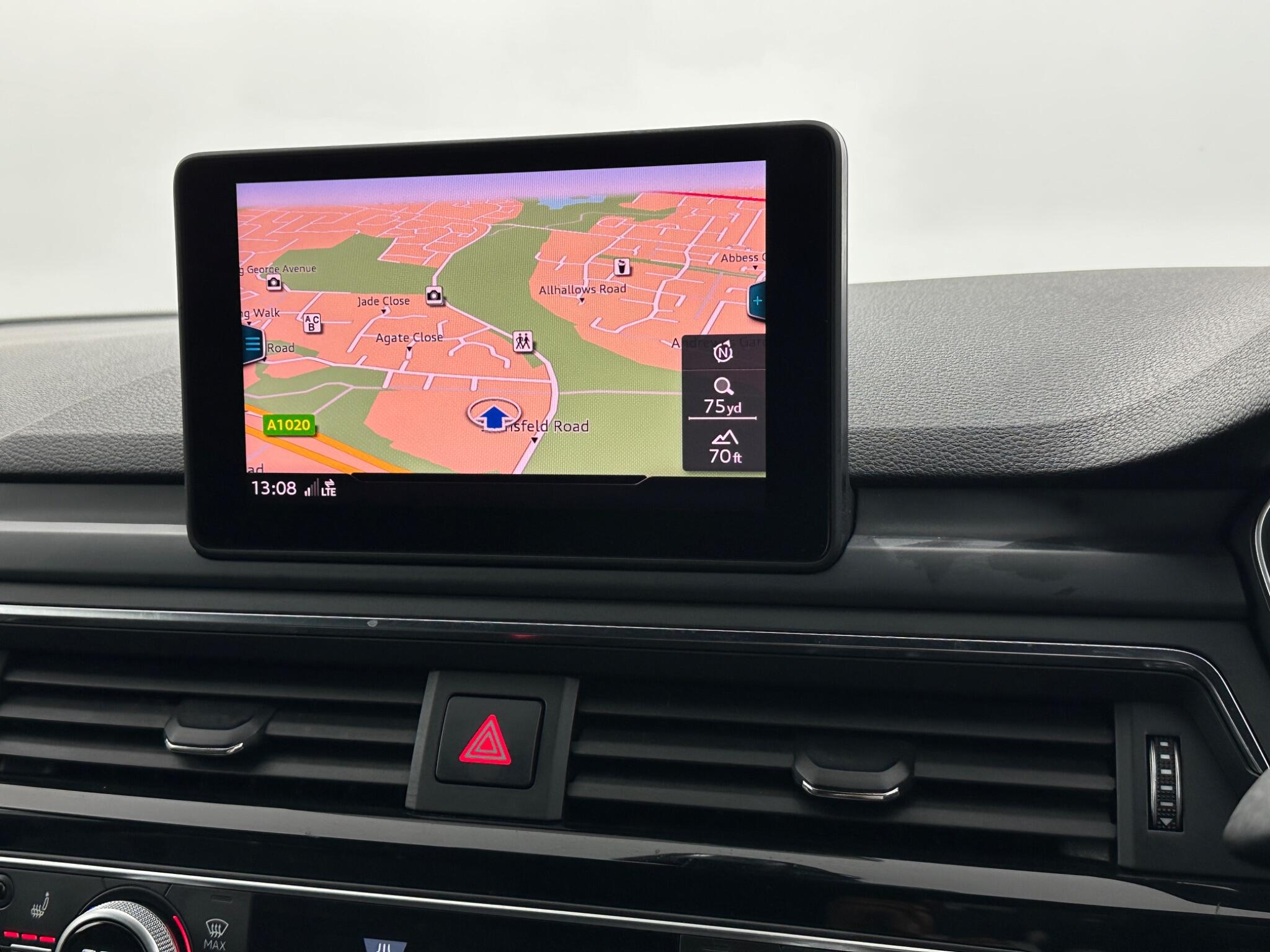 Audi A4 view 23
