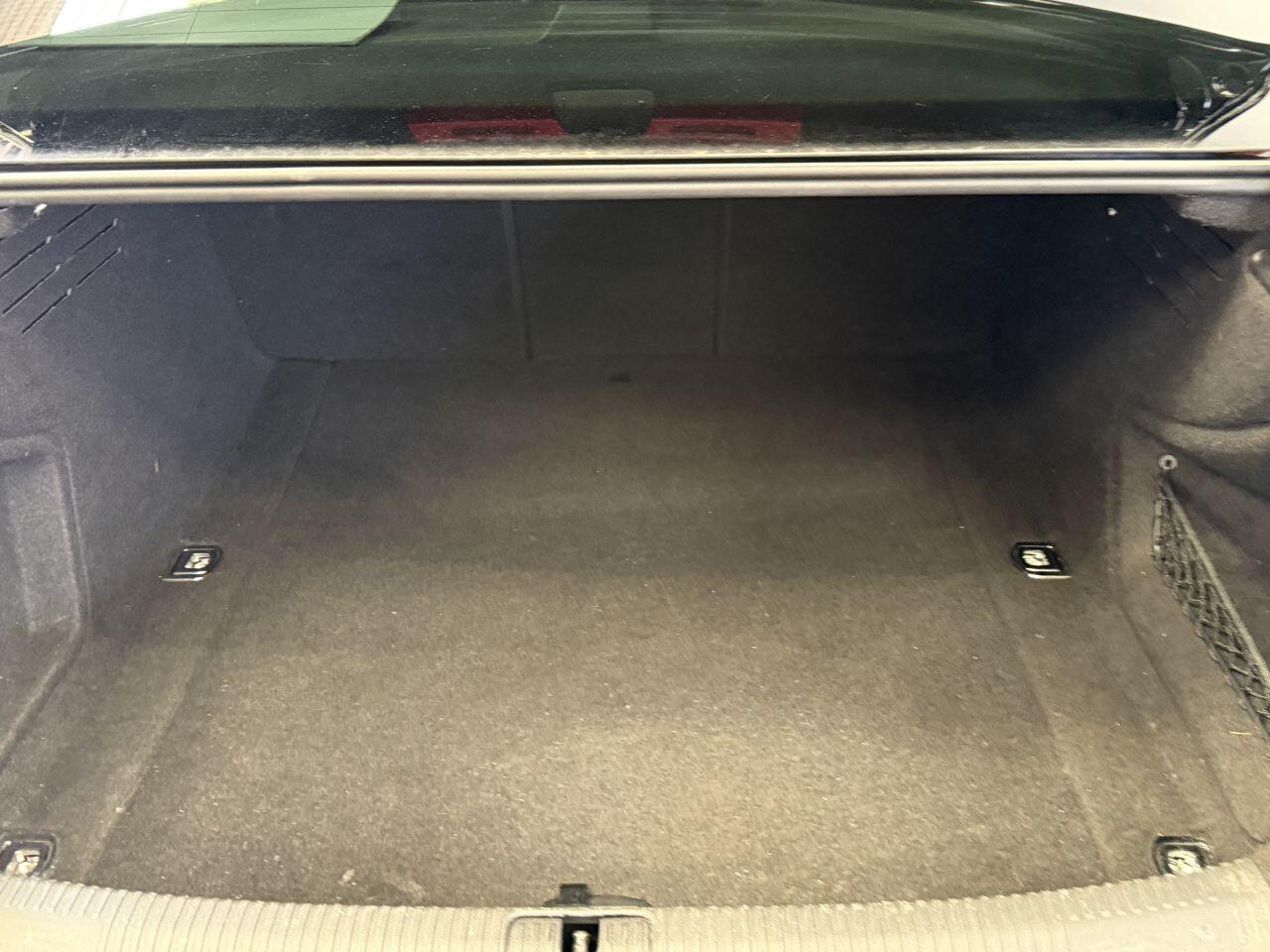 Audi A4 view 17