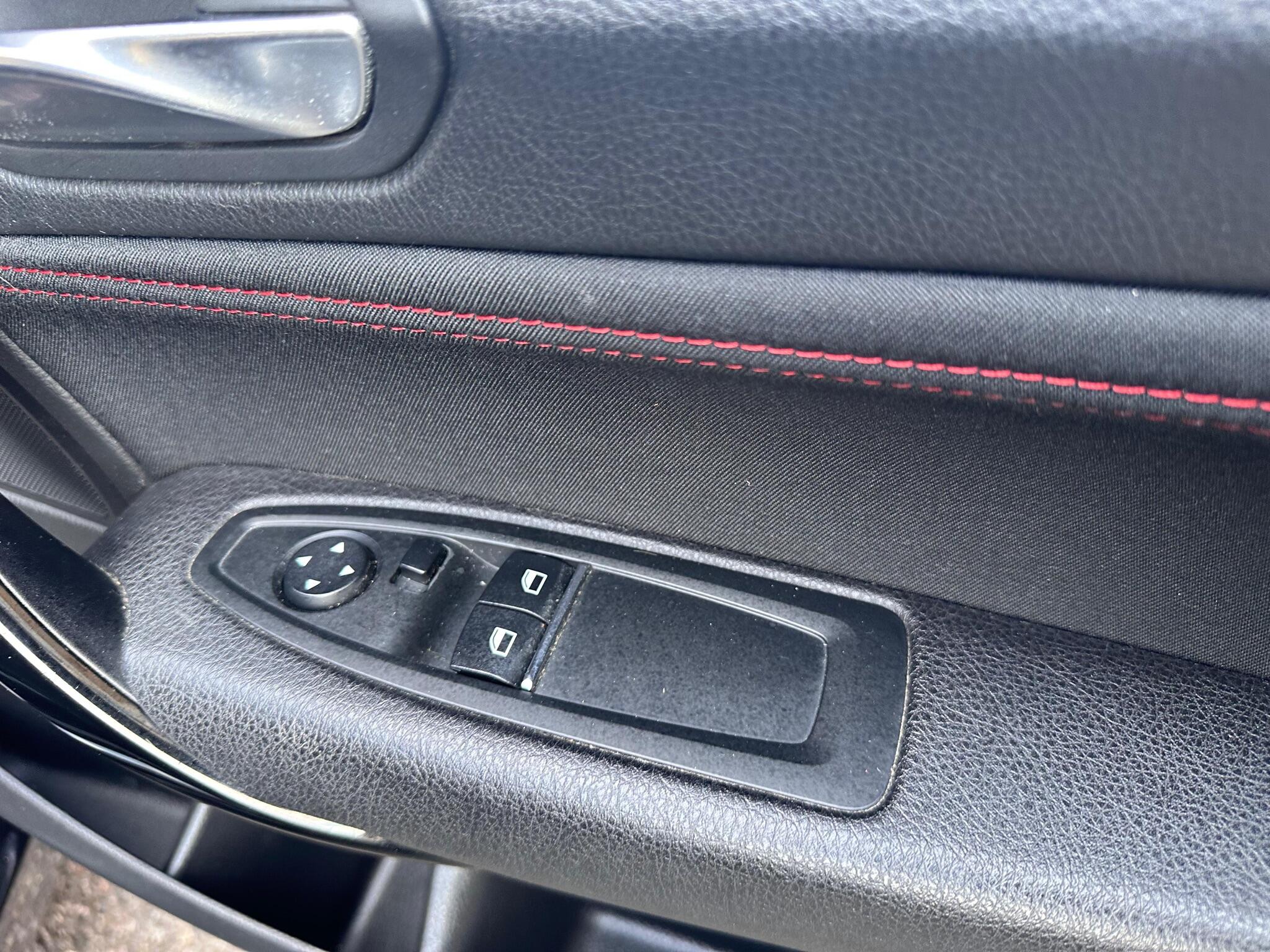 BMW 1 Series view 21