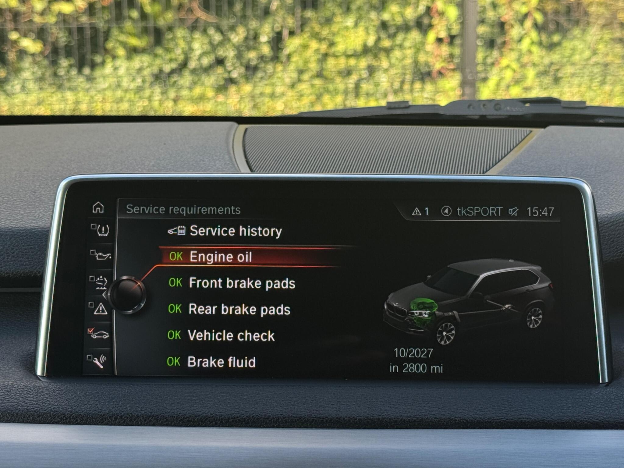 BMW X5 view 29