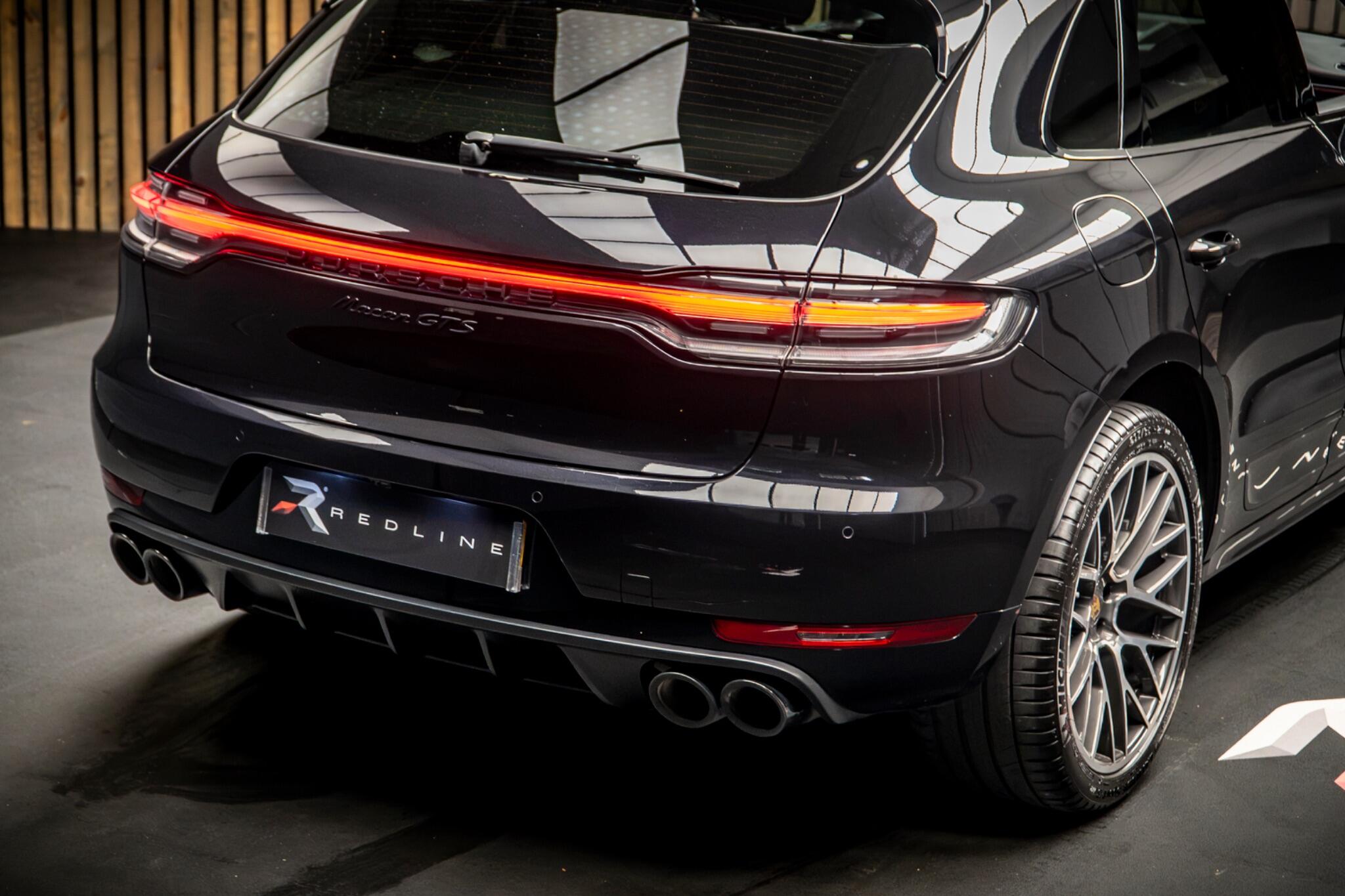 Porsche Macan view 21