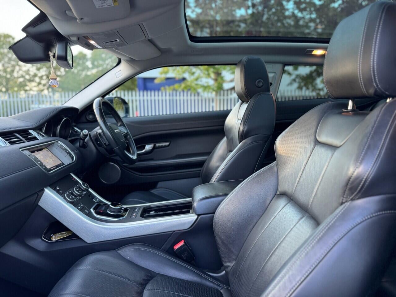 Land Rover Range Rover Evoque view 27