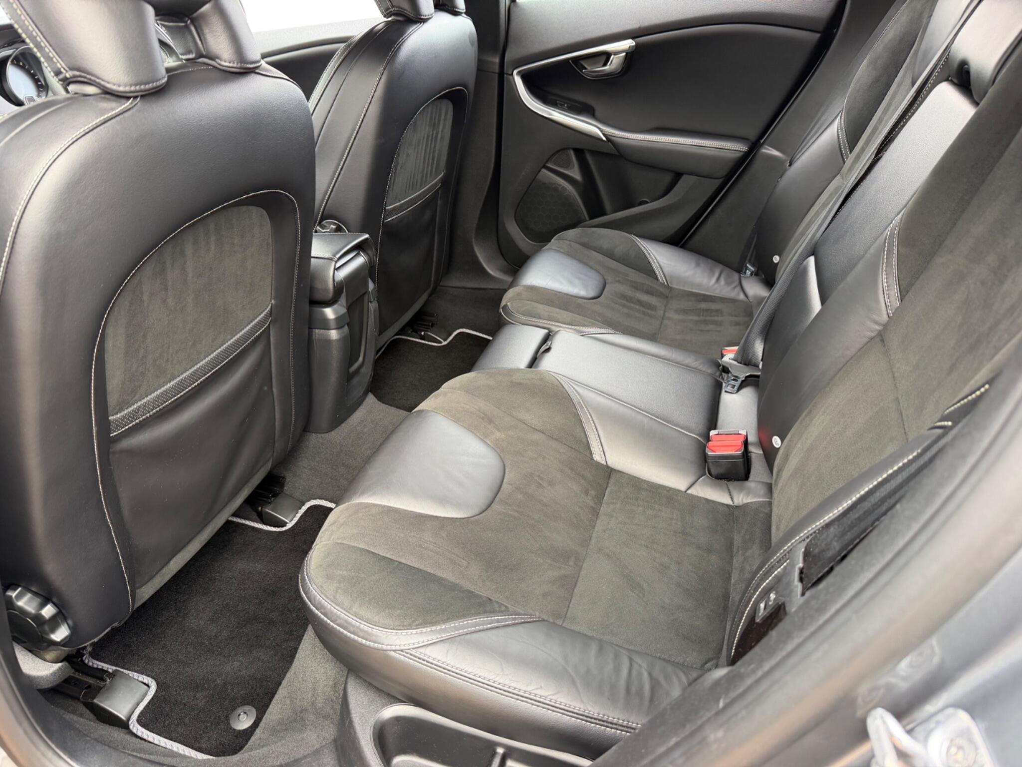 Volvo V40 view 30
