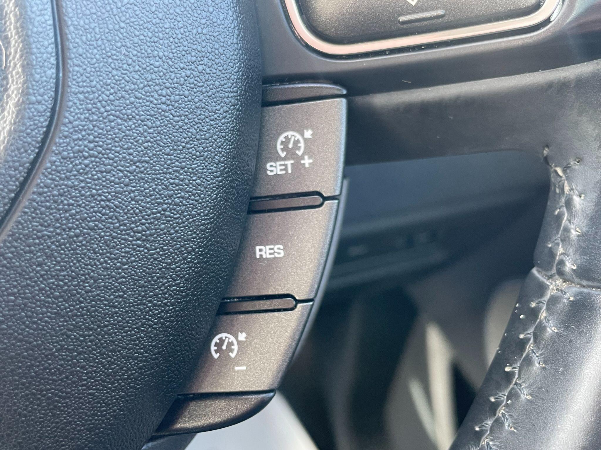 Land Rover Range Rover Evoque view 34