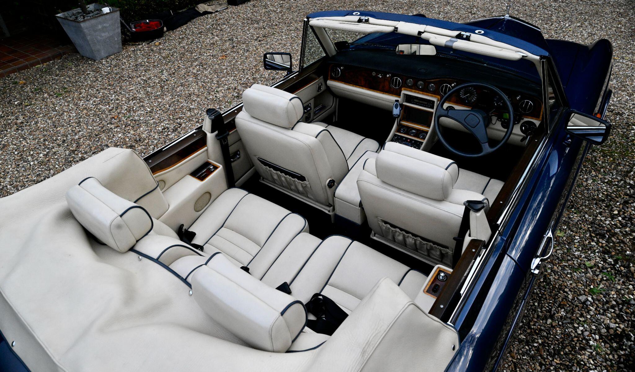Rolls-Royce Corniche view 84