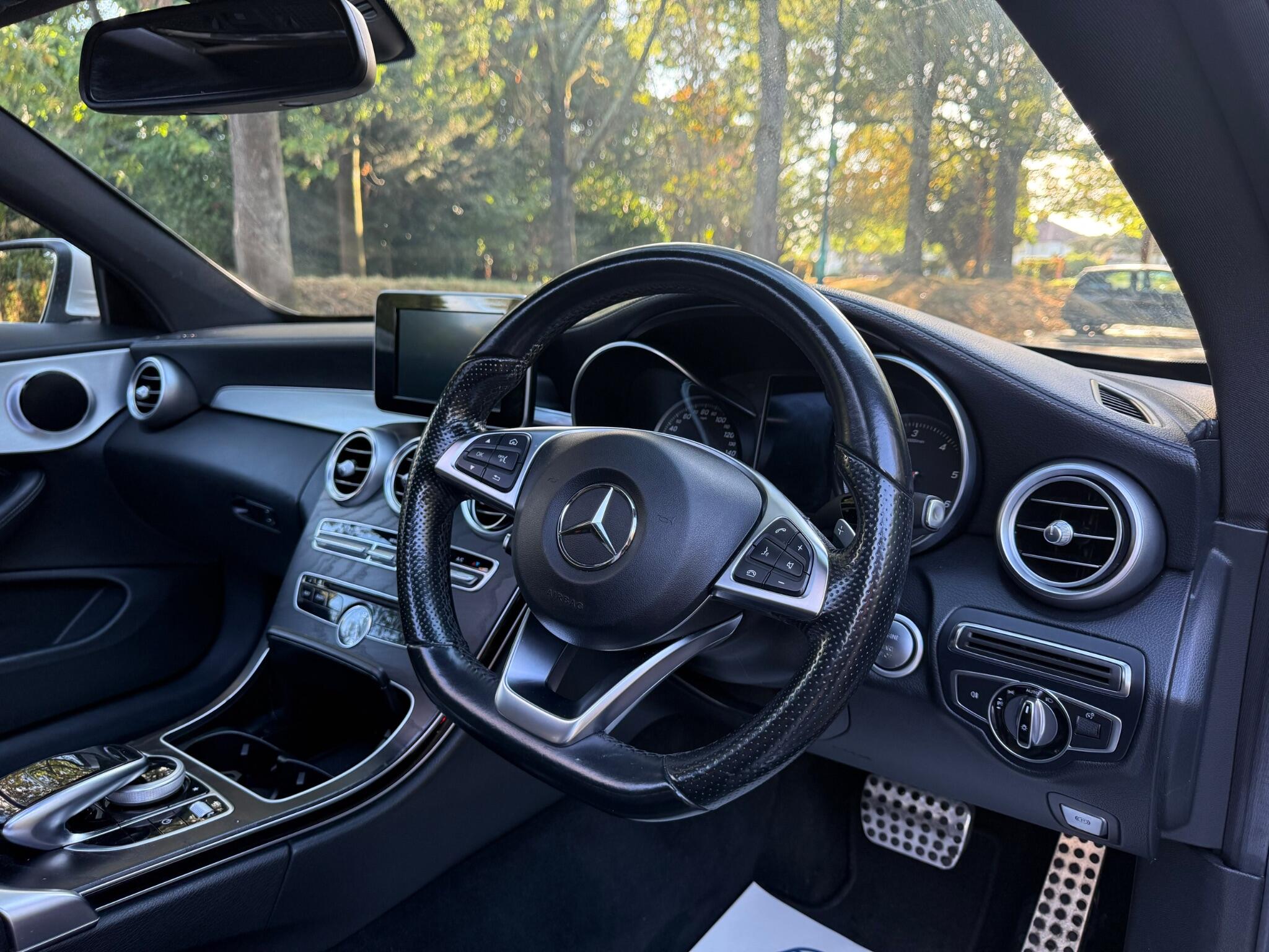 Mercedes-Benz C-Class view 13