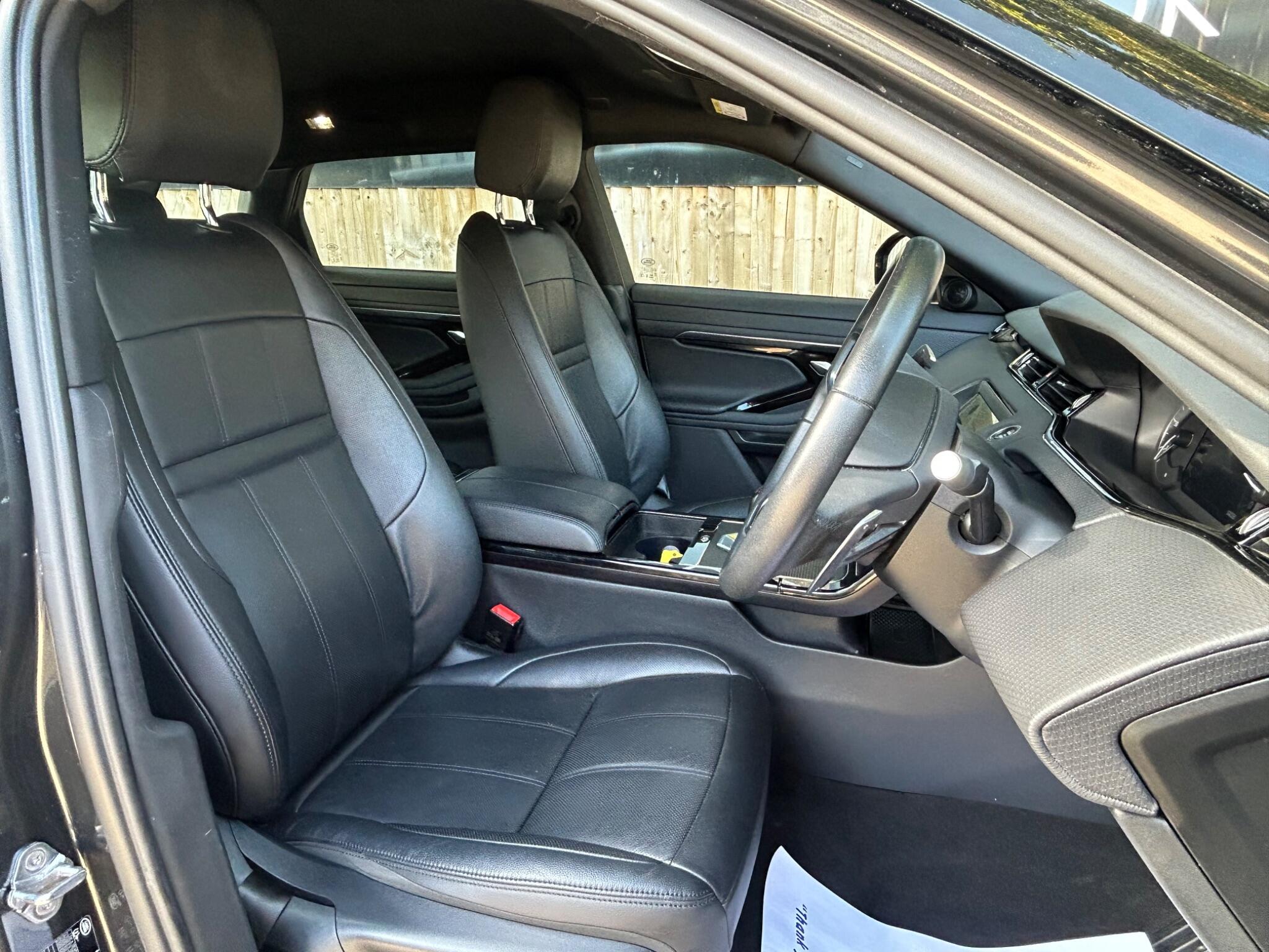 Land Rover Range Rover Evoque view 3