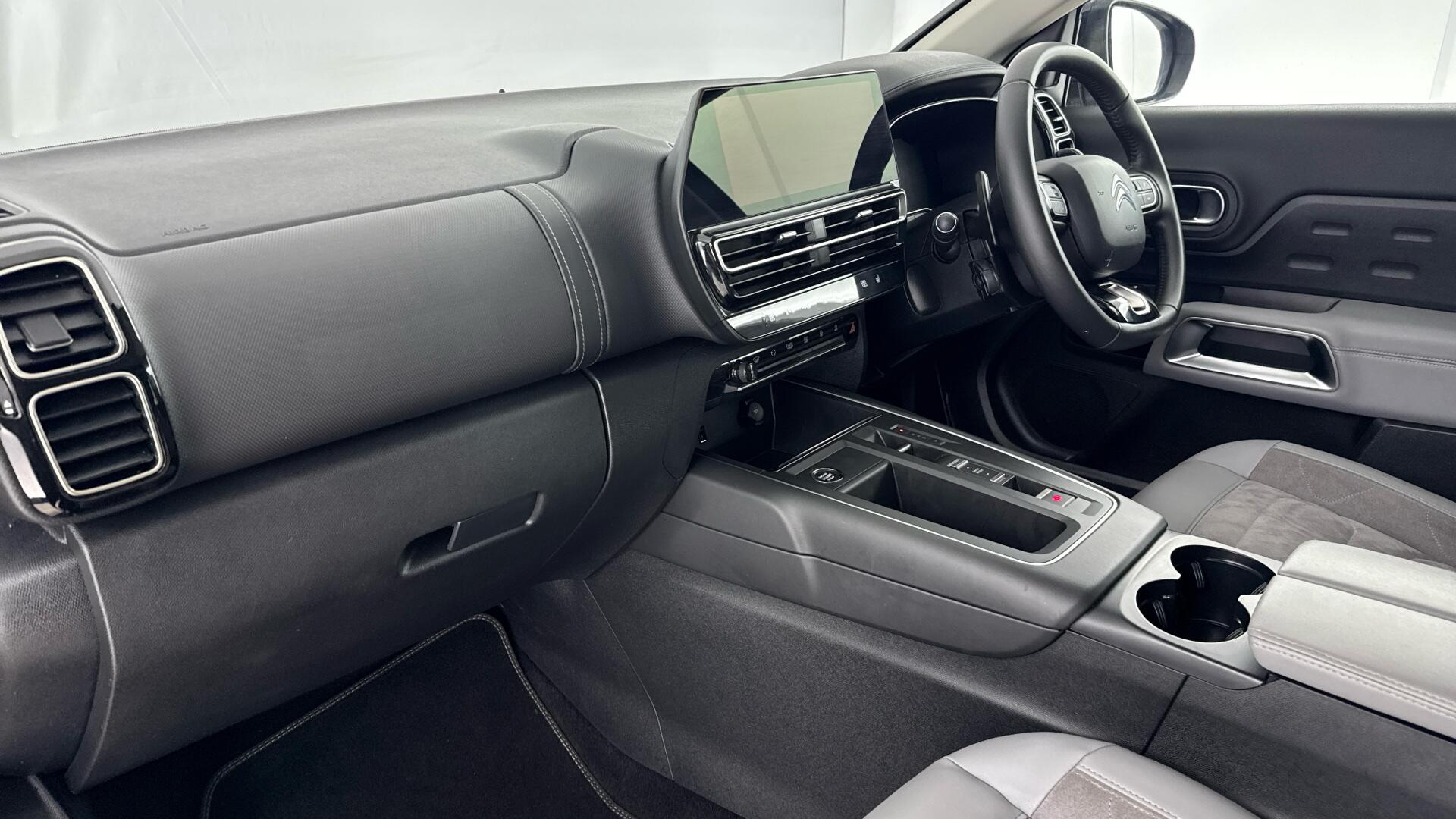 Citroen C5 Aircross view 10
