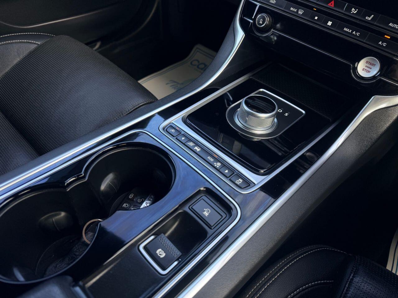 Jaguar Xe view 34