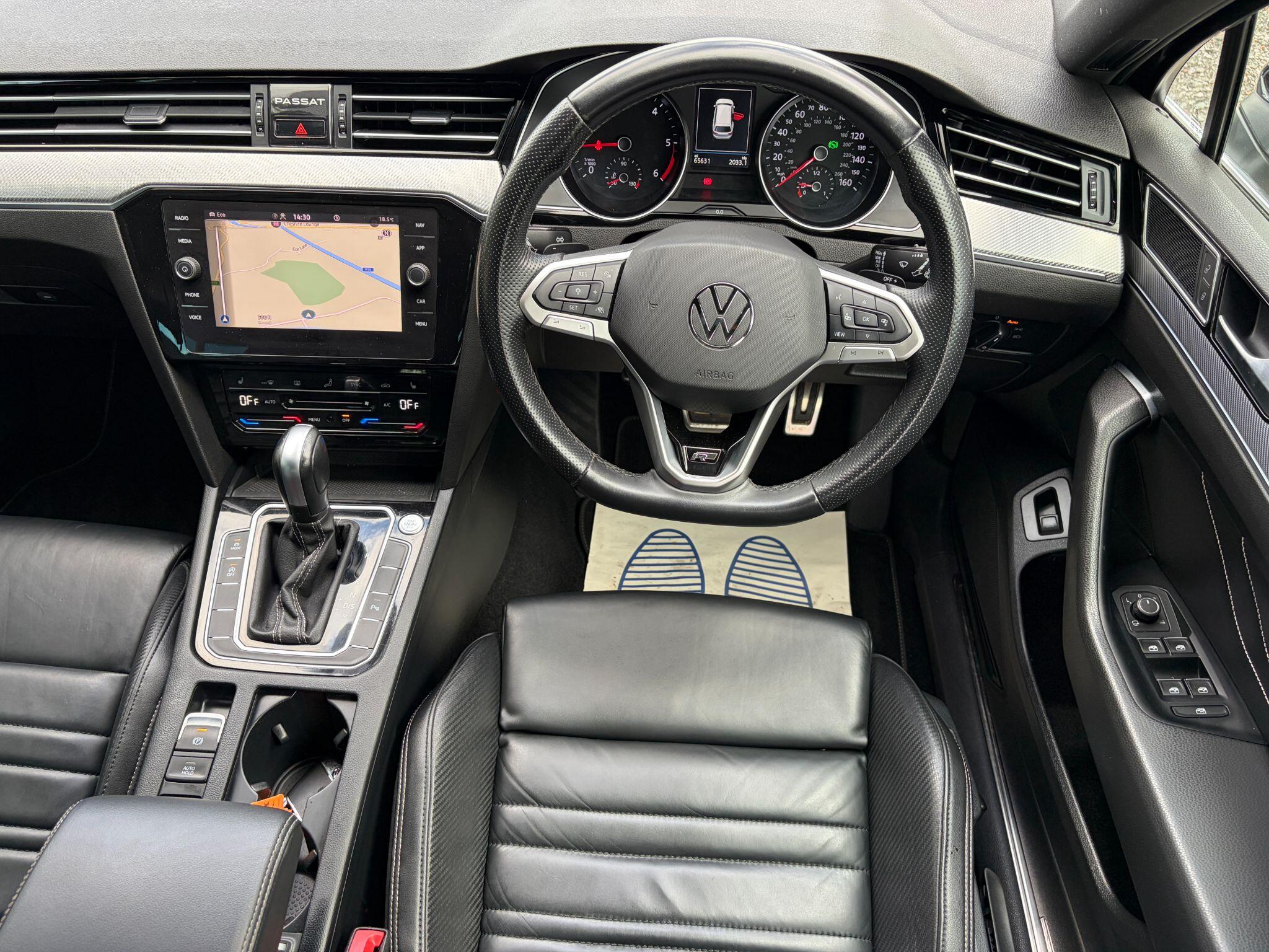 Volkswagen Passat view 2
