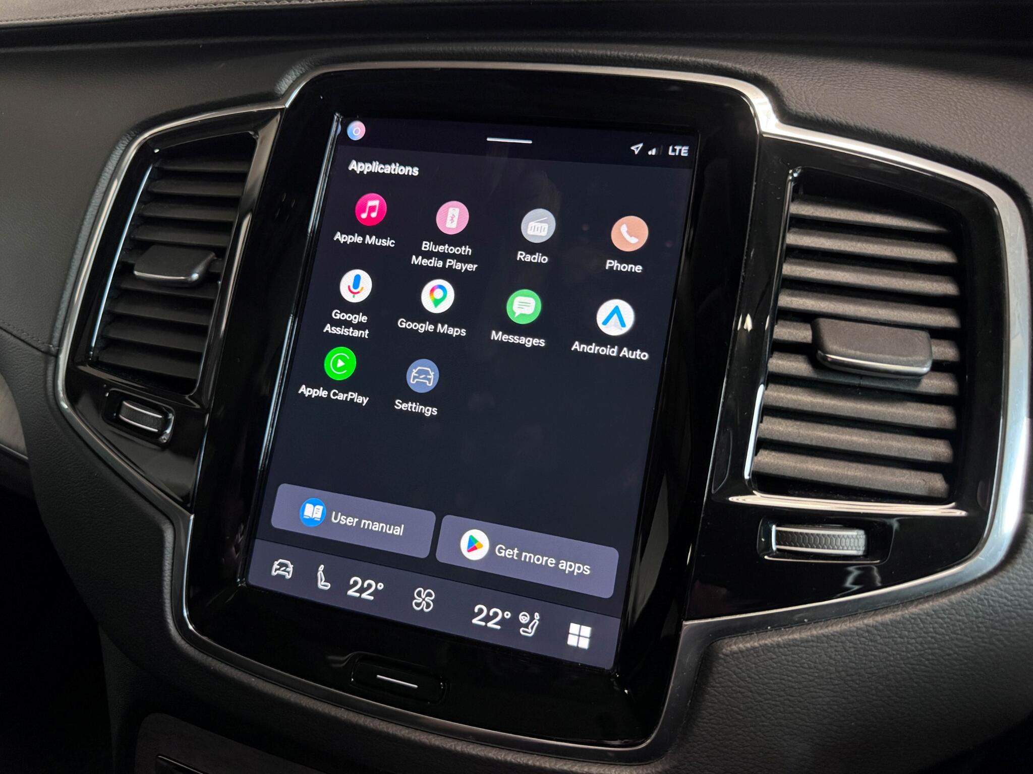 Volvo XC90 view 13