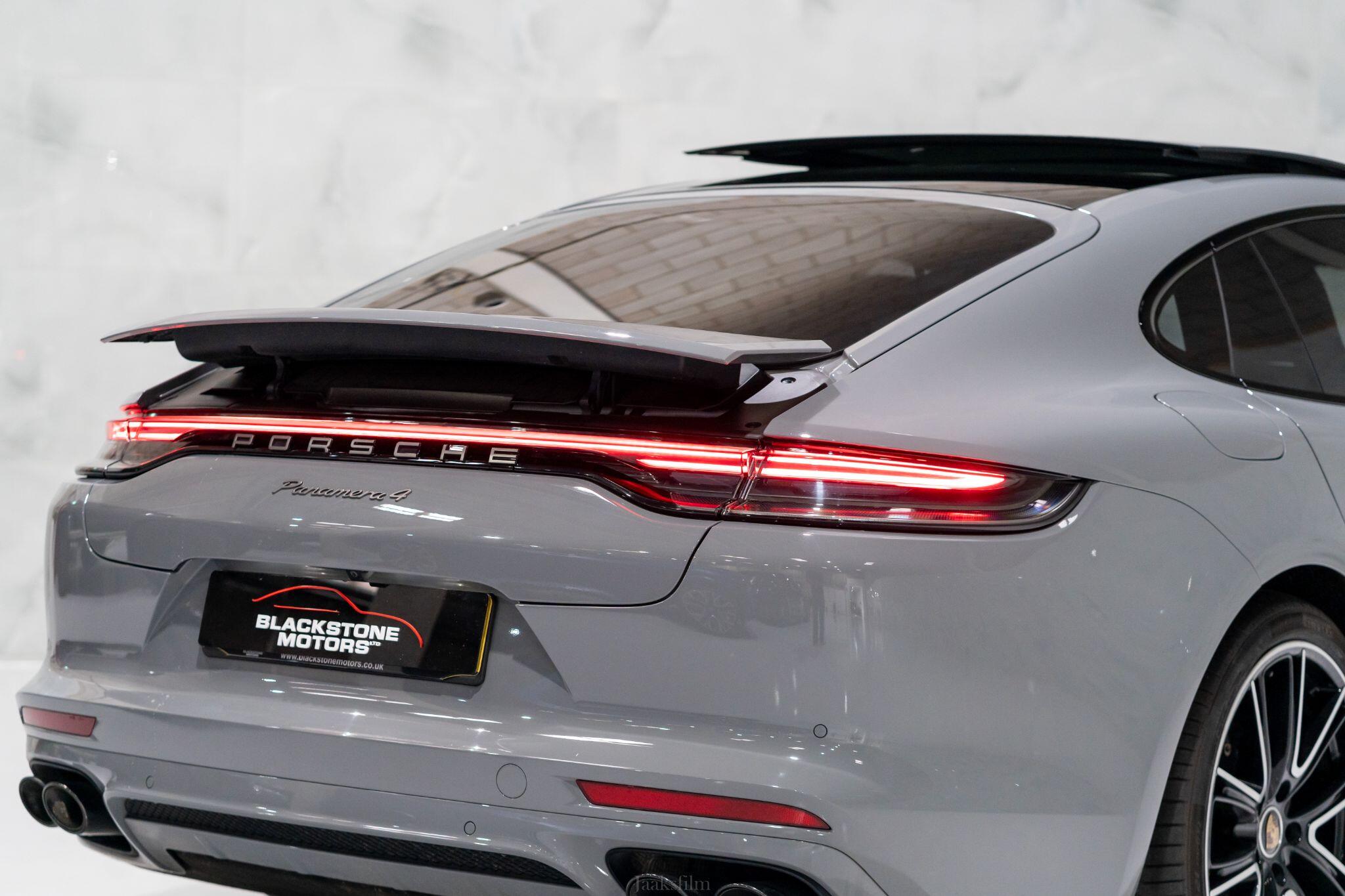 Porsche Panamera view 43