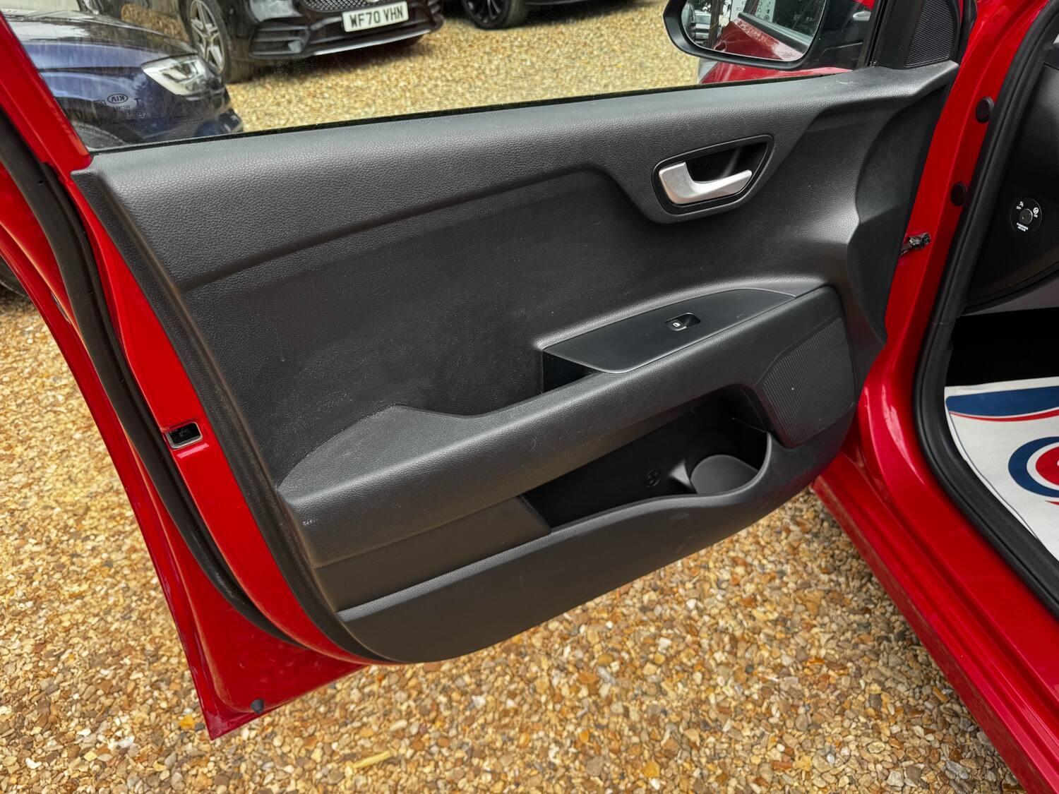 Kia Rio view 8