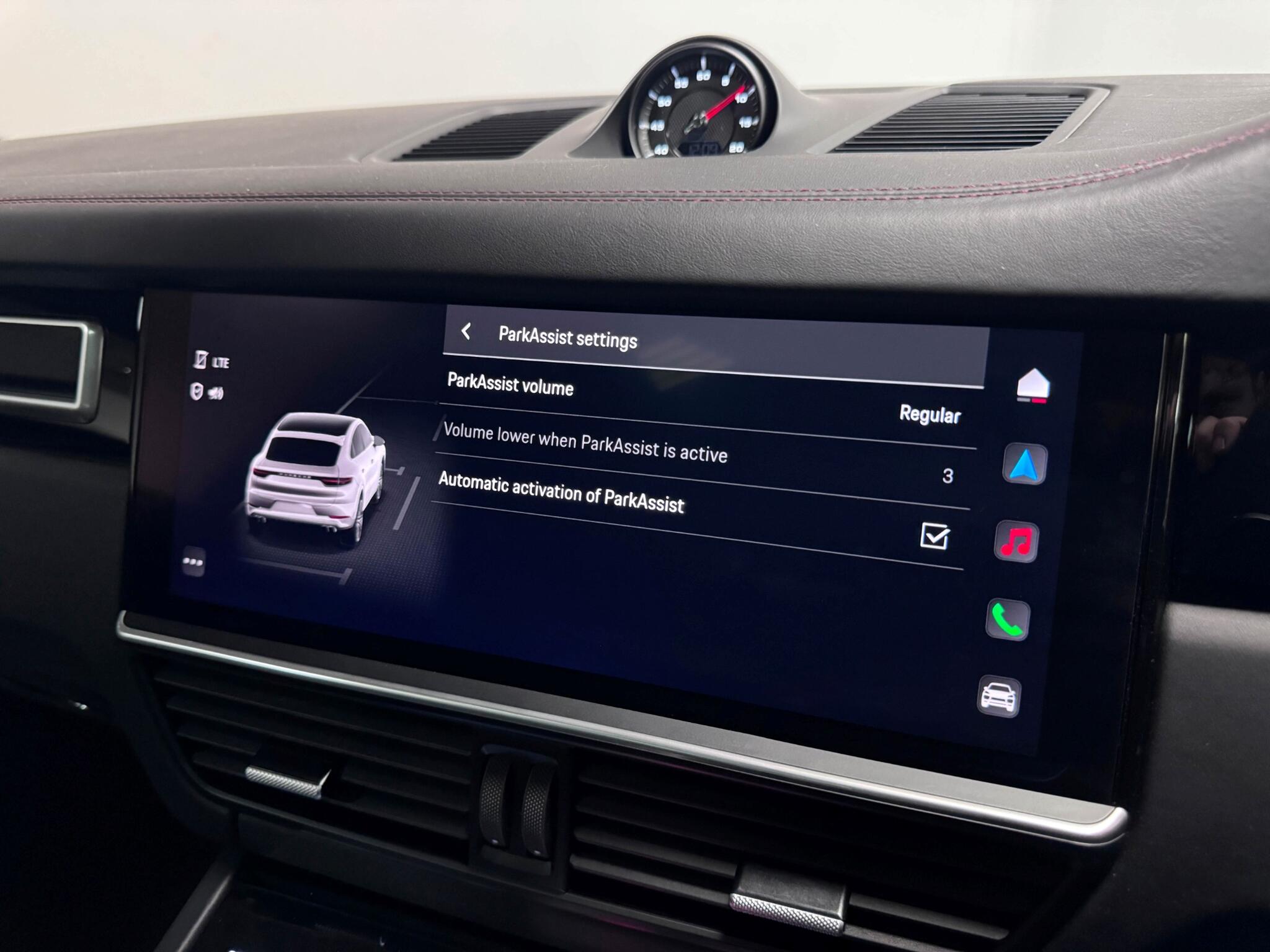 Porsche Cayenne view 71