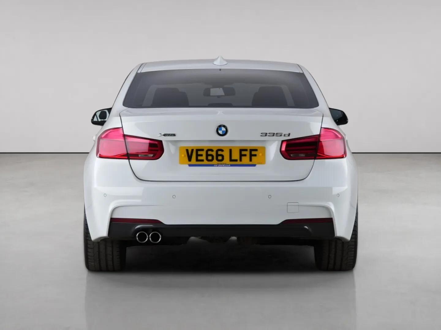 BMW 3 Series view 7