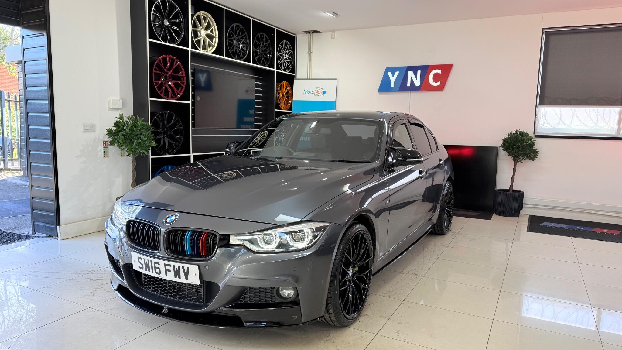 BMW 3 Series view 40