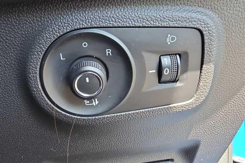 MG ZS view 31