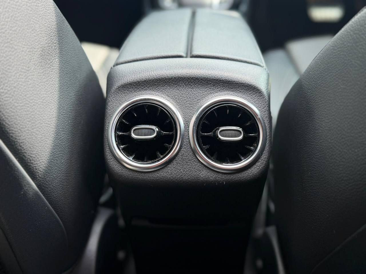 Mercedes-Benz A-Class view 21