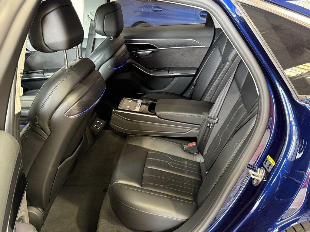 Audi A8 view 58