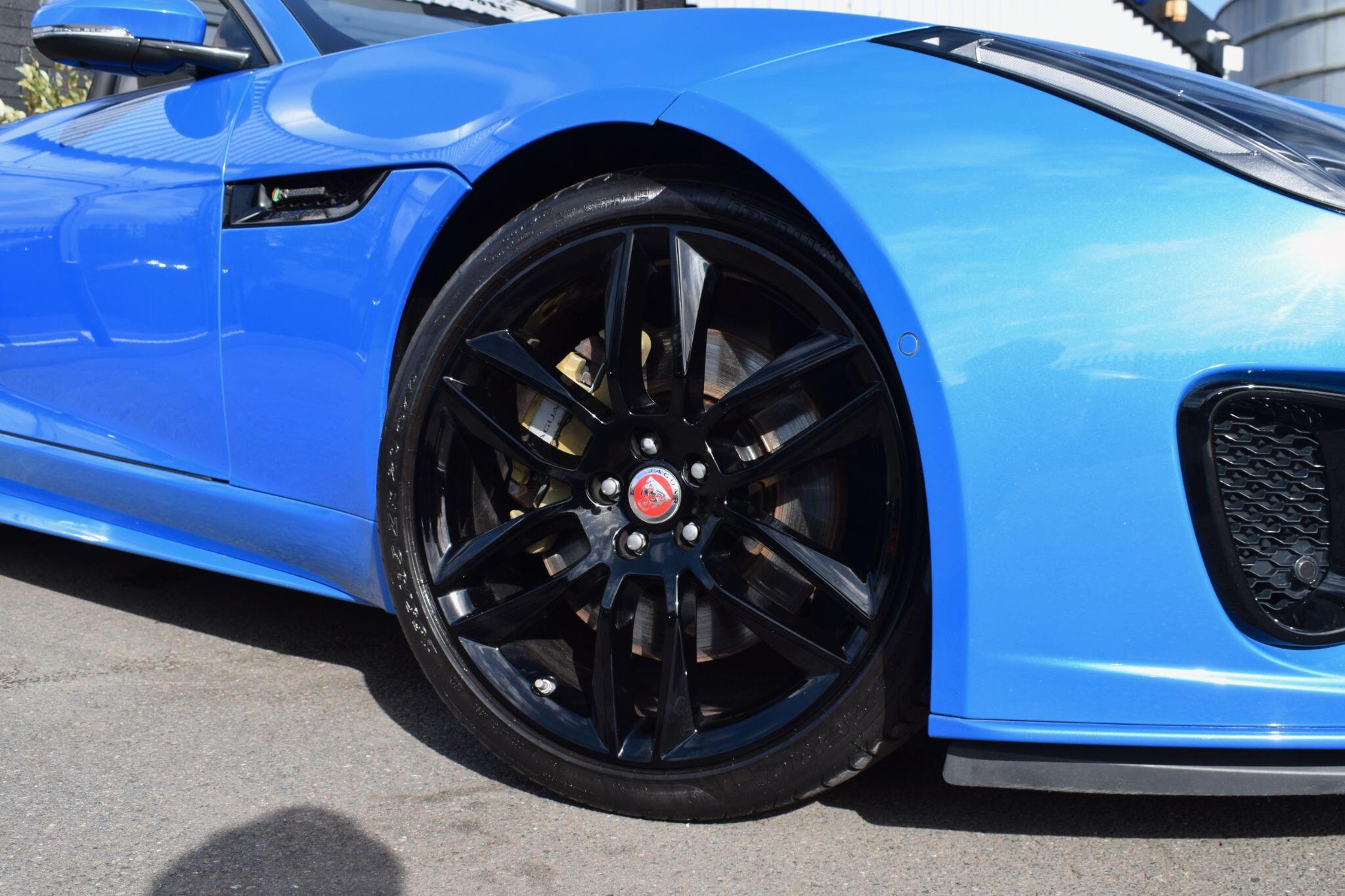 Jaguar F-Type view 34