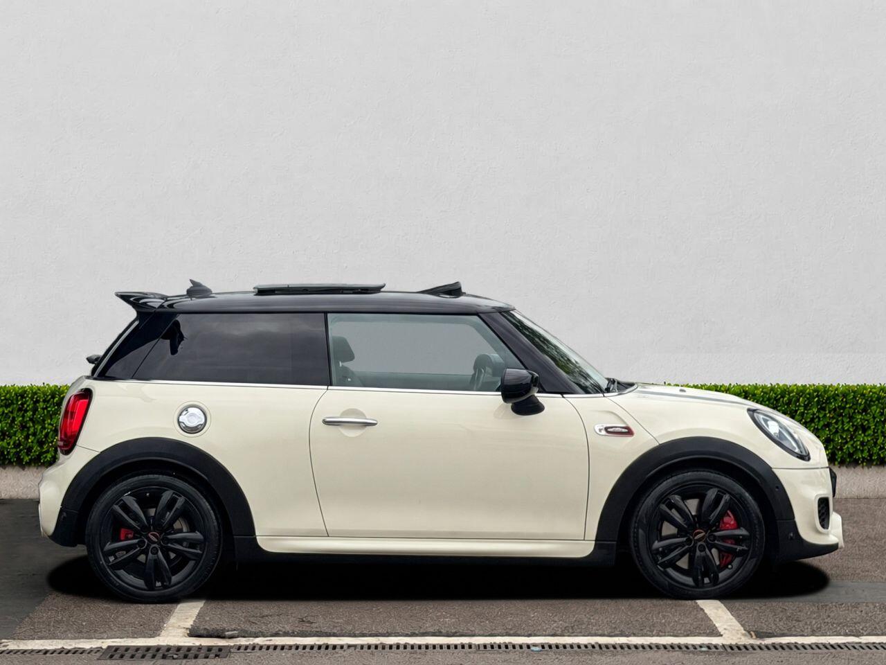 Mini Cooper view 8