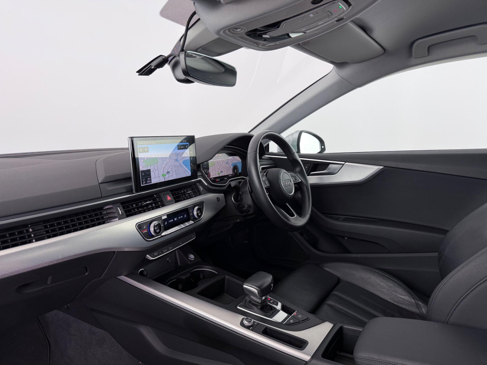 Audi A5 view 4