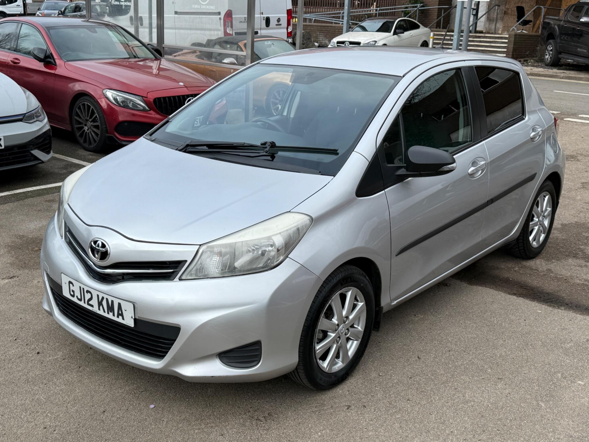 Toyota Yaris - Image 10