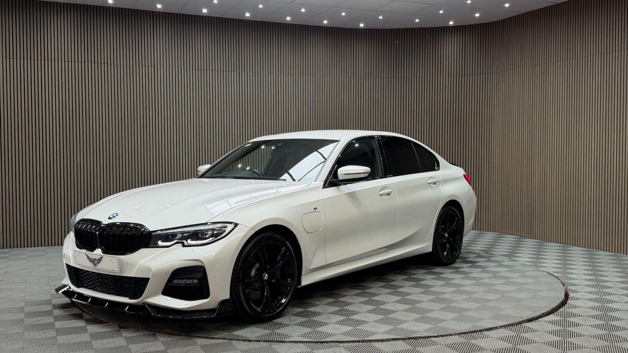 BMW 3 Series view 9