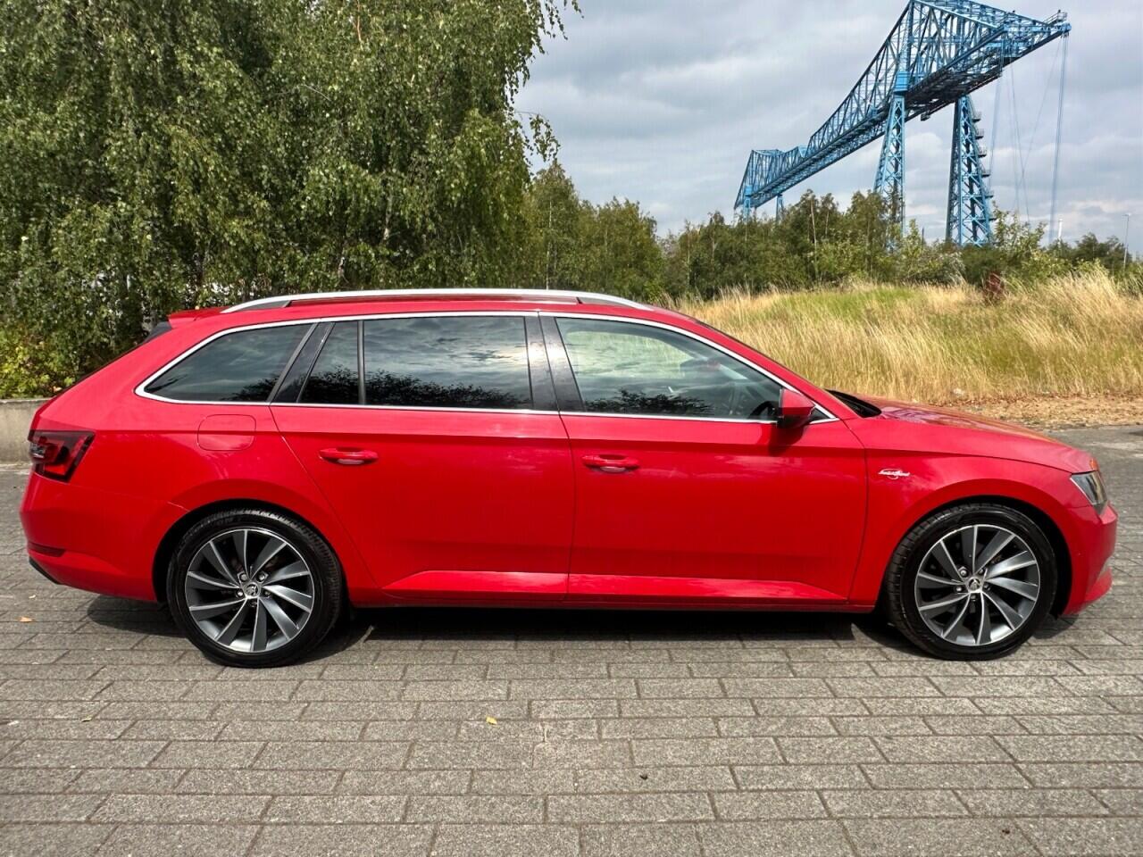 Skoda Superb view 6