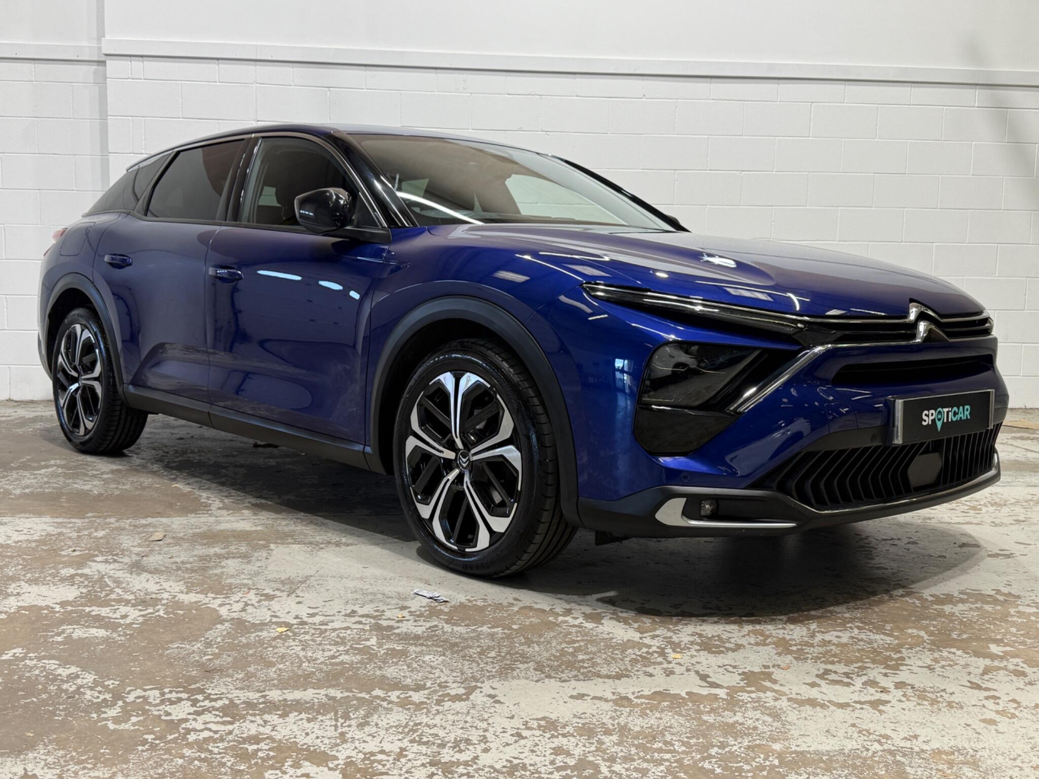 Blue 2022 Citroen C5 X SUV/Crossover Front-wheel drive Automatic