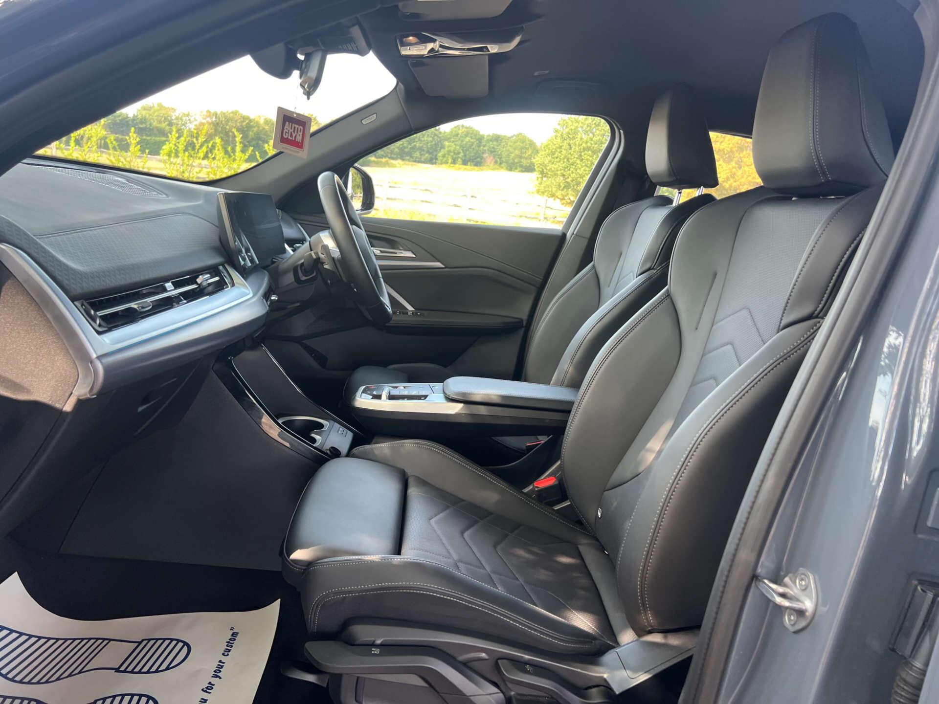 BMW Ix2 view 28