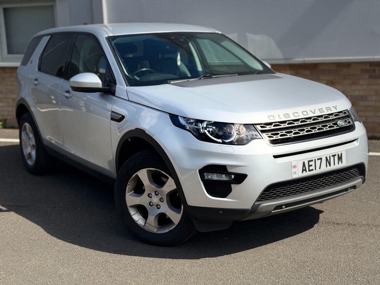 Land Rover Discovery Sport view 31